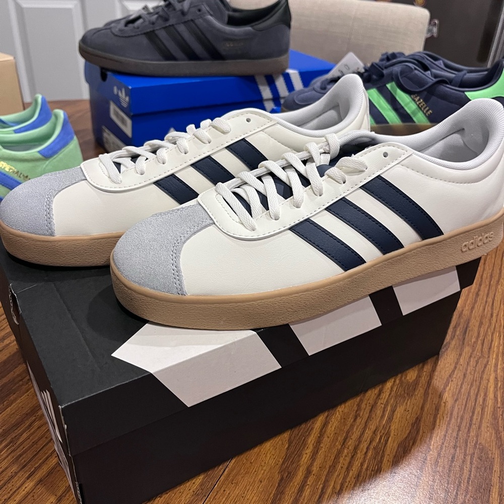 Adidas VL Court Women’s White and Navy Sneakers with Tan Sole - Picture 2 of 2